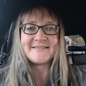 Meet your Posher, Deborah